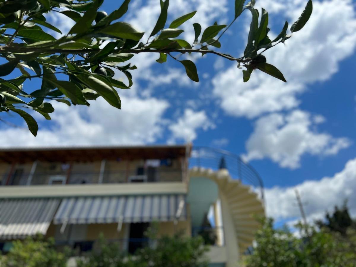 Hotel Portokali Himarë Dış mekan fotoğraf