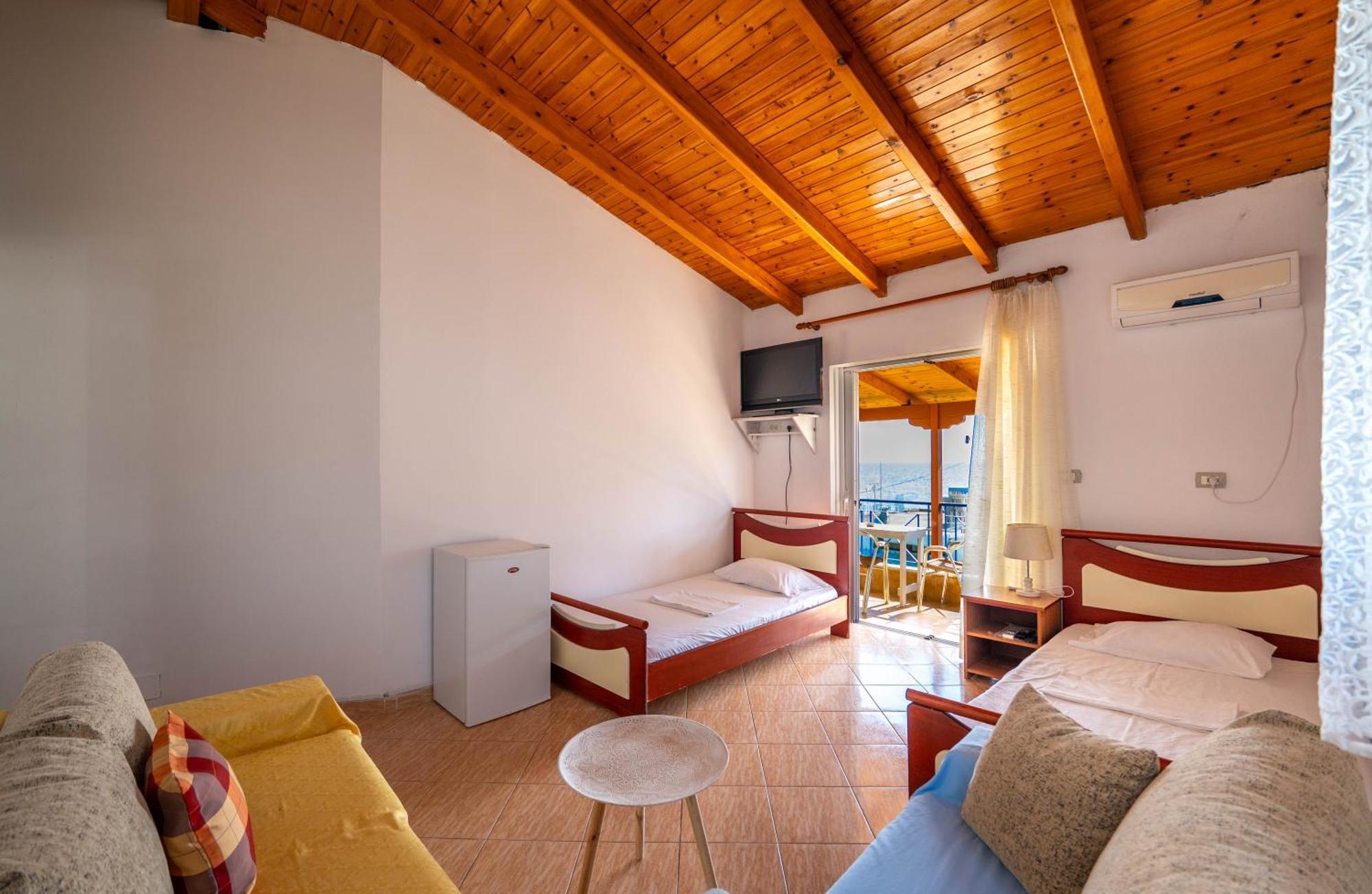 Hotel Portokali Himarë Dış mekan fotoğraf