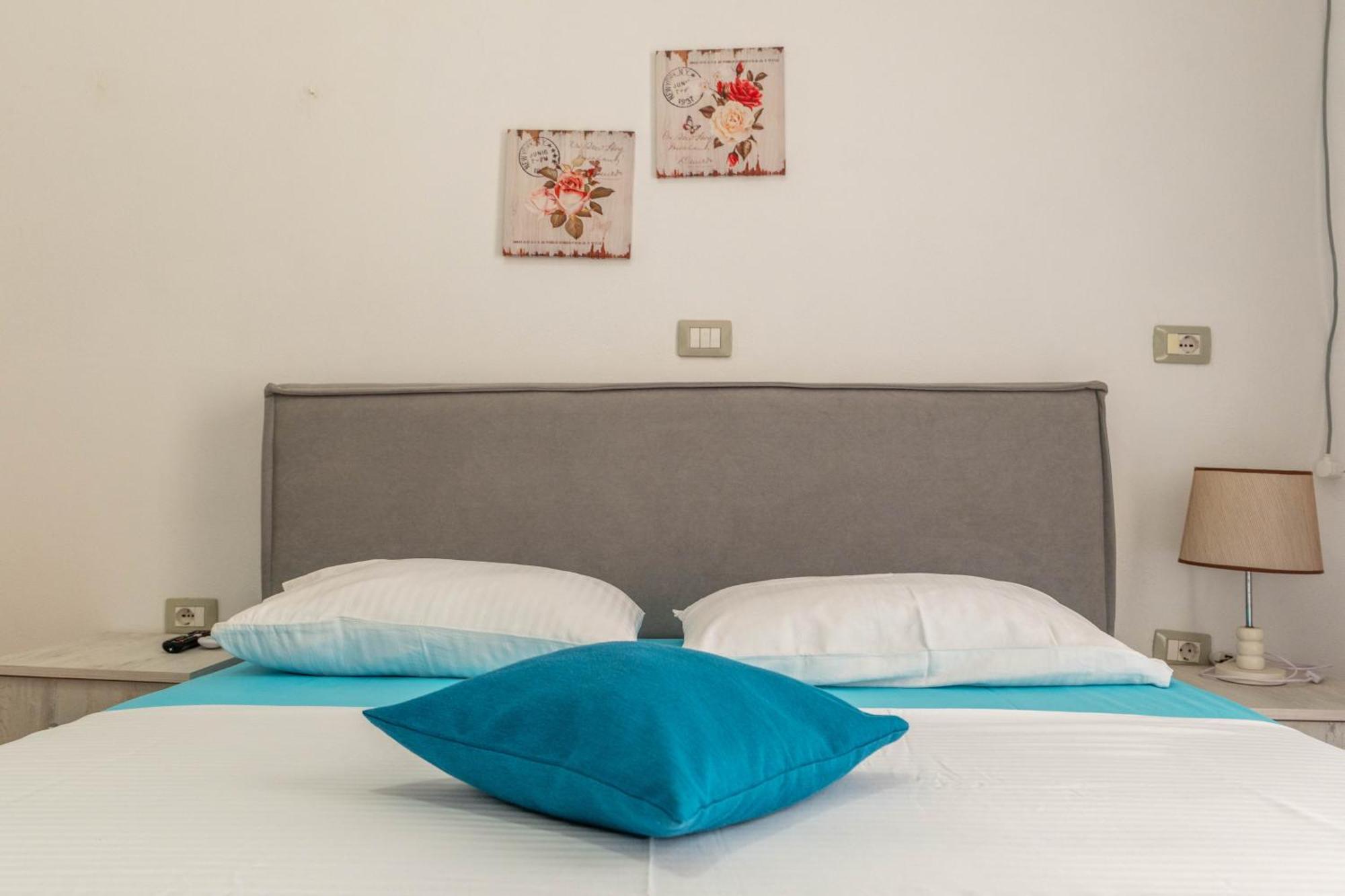 Hotel Portokali Himarë Dış mekan fotoğraf