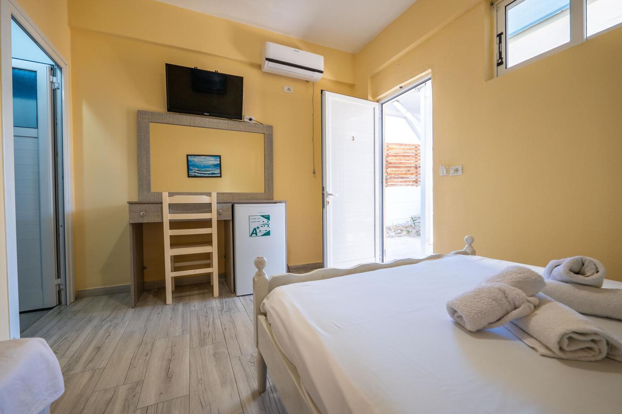 Hotel Portokali Himarë Dış mekan fotoğraf