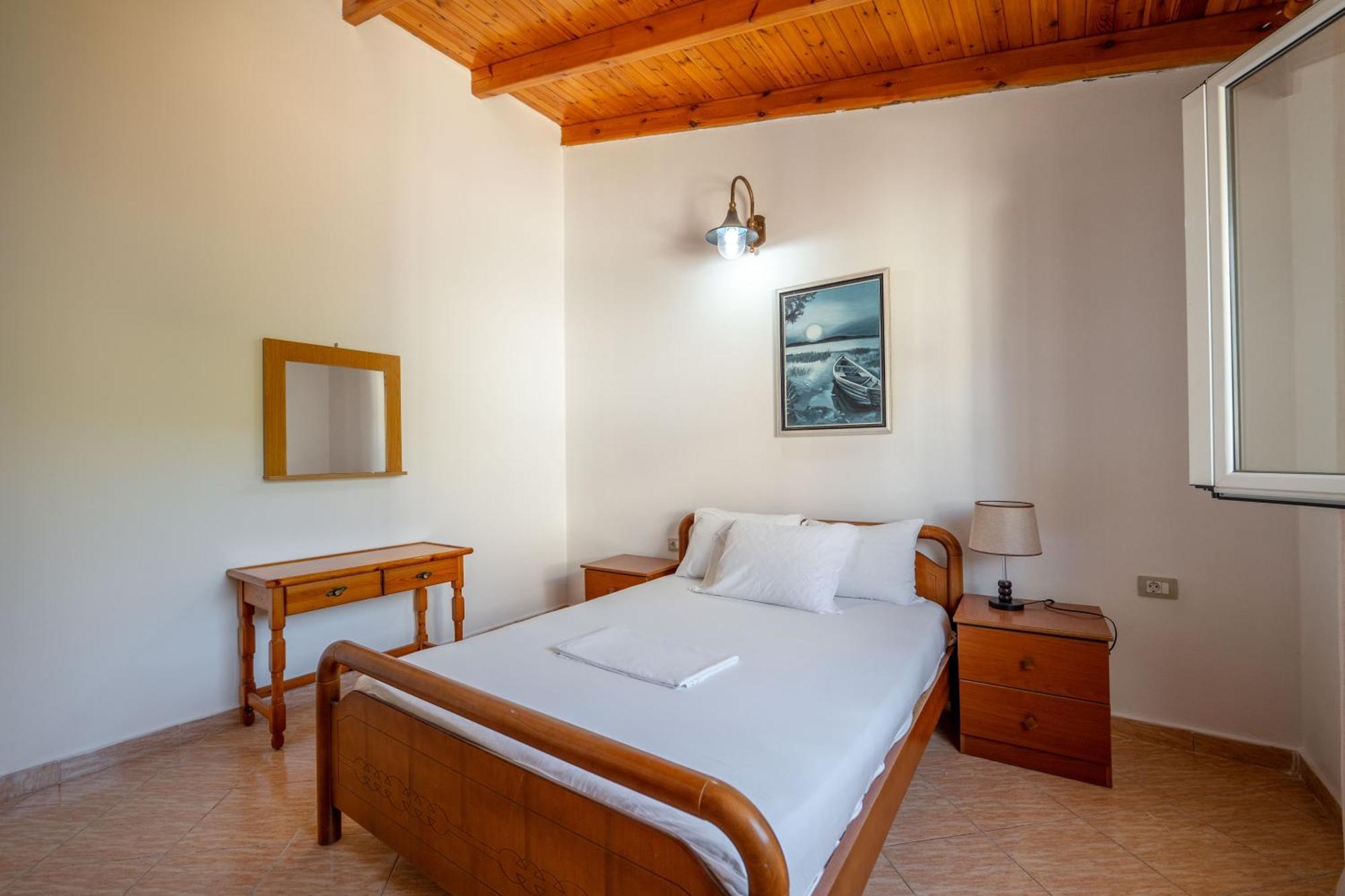 Hotel Portokali Himarë Dış mekan fotoğraf