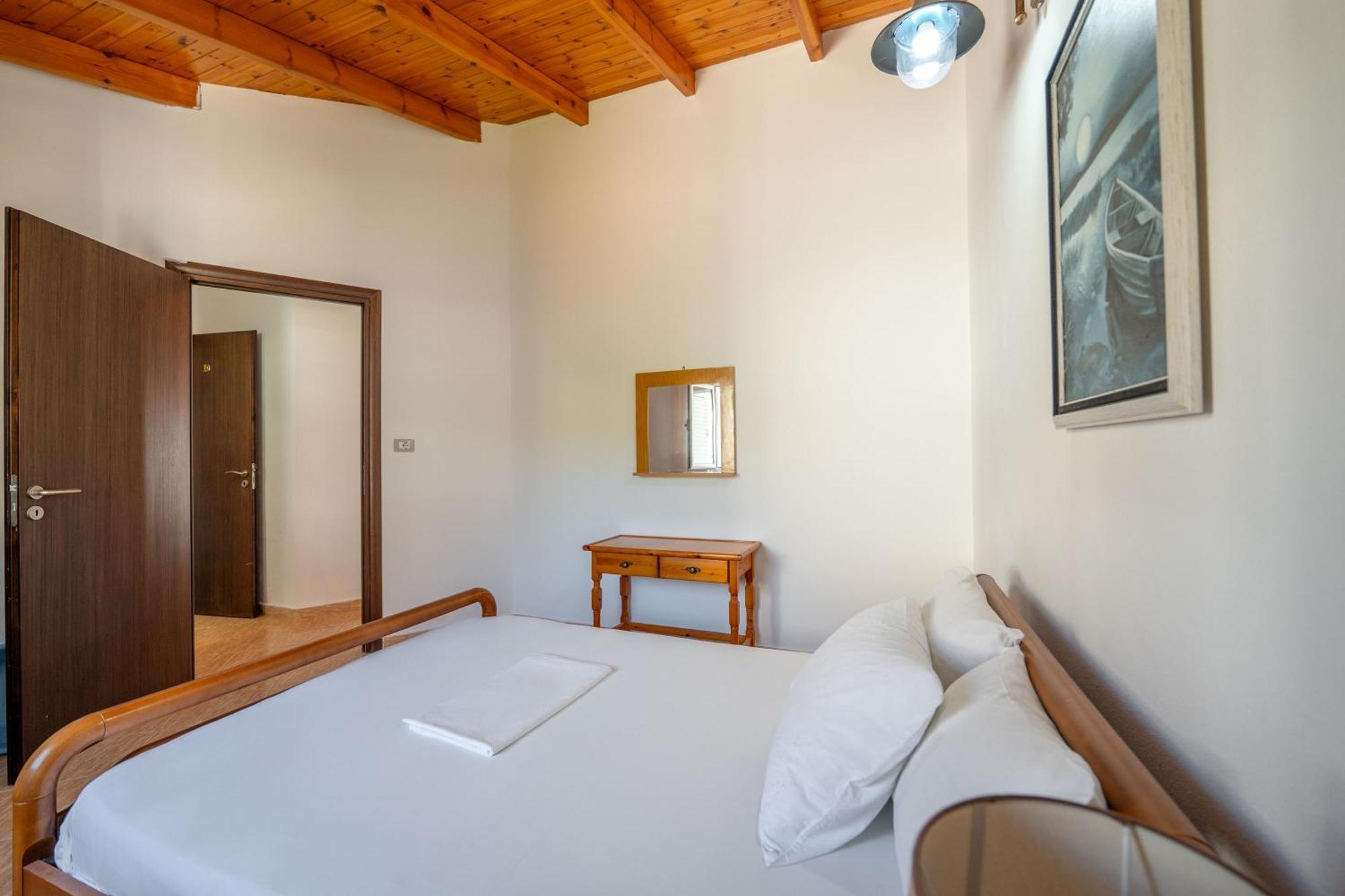 Hotel Portokali Himarë Dış mekan fotoğraf